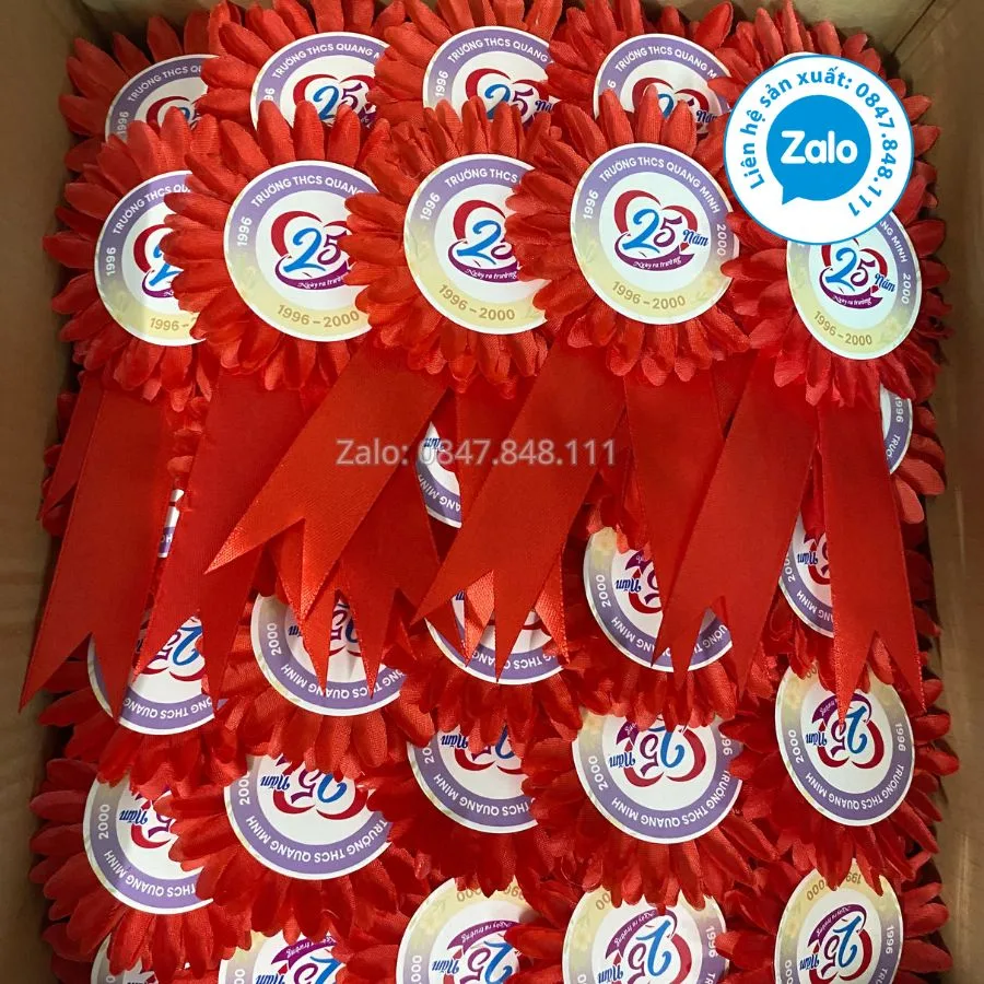 Hoa Cài Áo Kỷ Niệm Họp Niên Khoá: Ghi Dấu Thanh Xuân - Xưởng sản xuất hoa cài áo đại biểu Hoa Cài Áo Kỷ Niệm Niên Khoá: Ghi Dấu Thanh Xuân